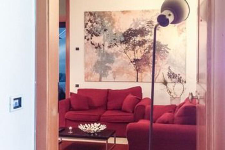 Room 9 of 34