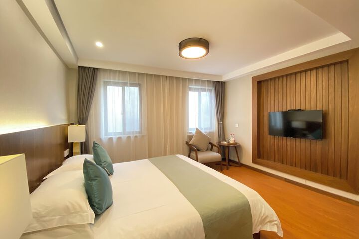Room 5 of 118