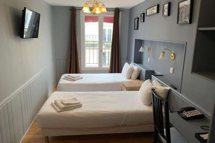 Room 7 of 23