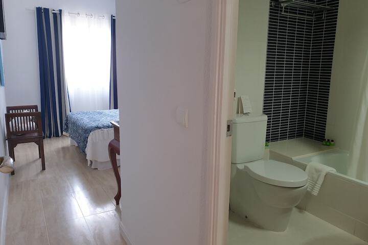 Room 11 of 71