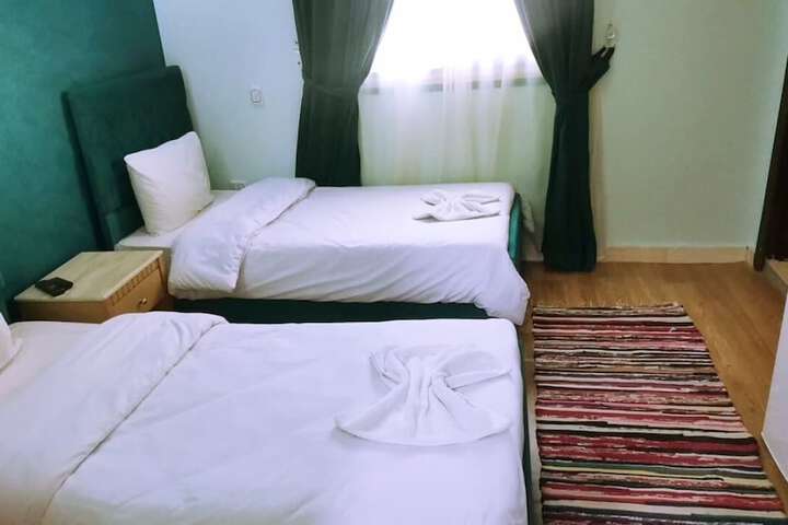 Room 25 of 66