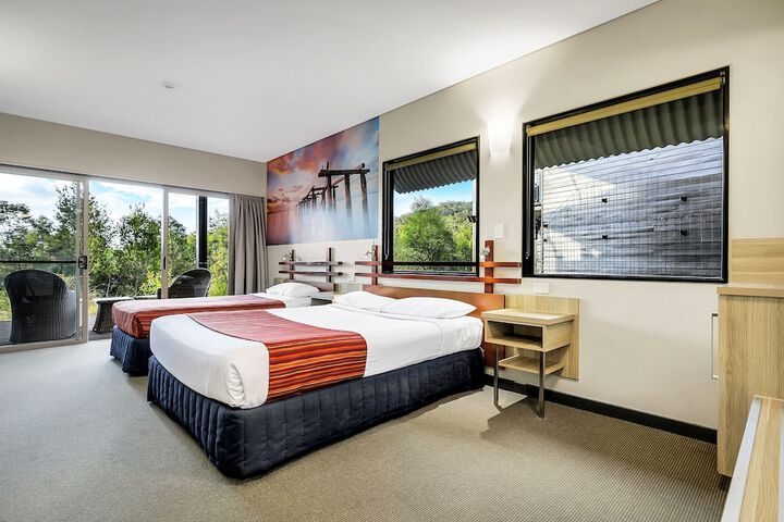 Room 15 of 90