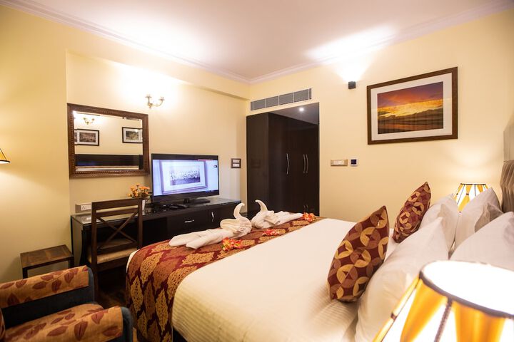 Room 10 of 35