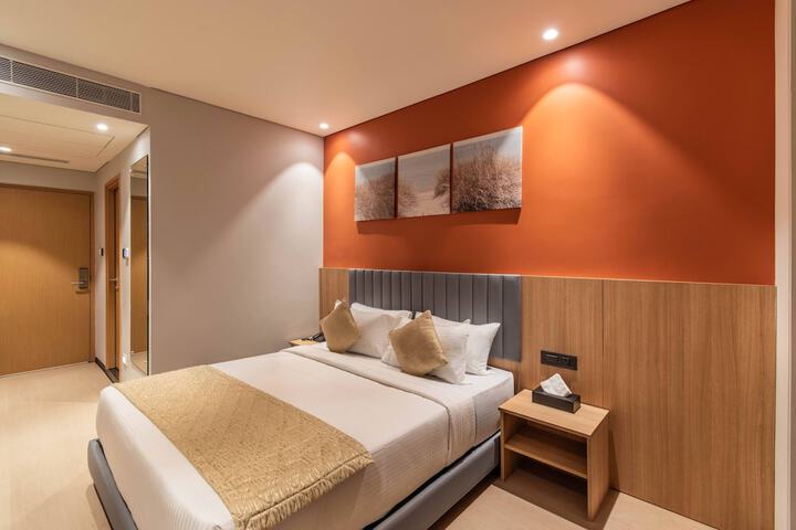 Room 21 of 43