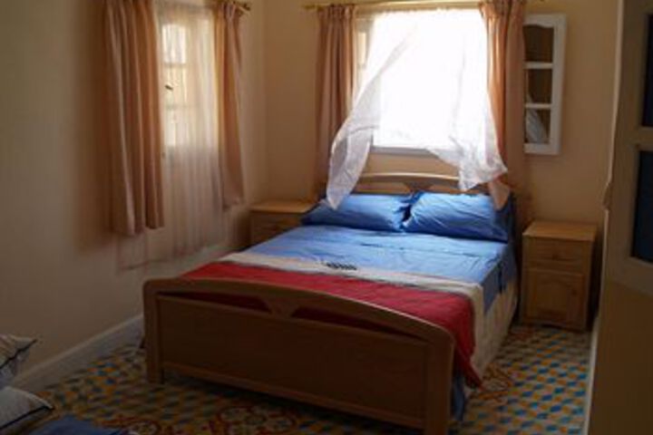 Room 4 of 4