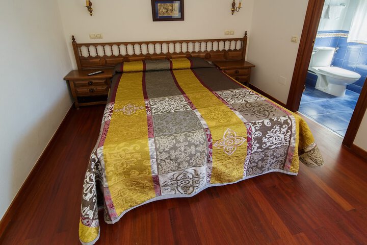 Room 8 of 20