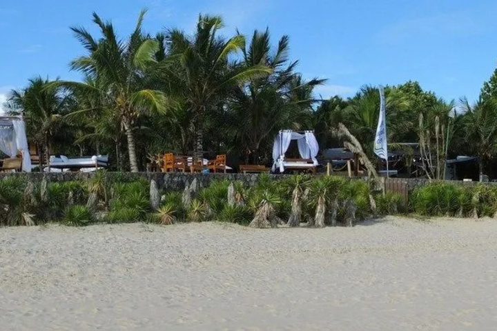 Beach 17 of 19