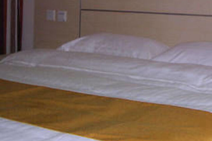 Room 26 of 35