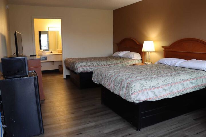 Room 14 of 43
