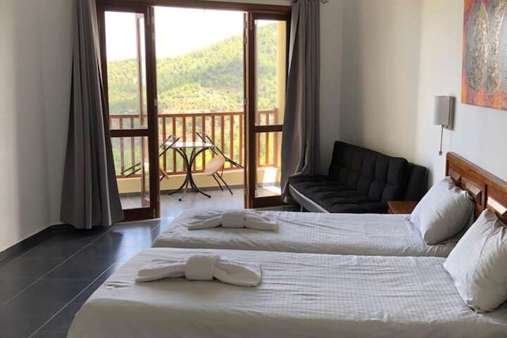 Room 10 of 61