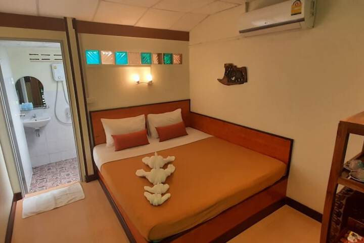 Room 43 of 137