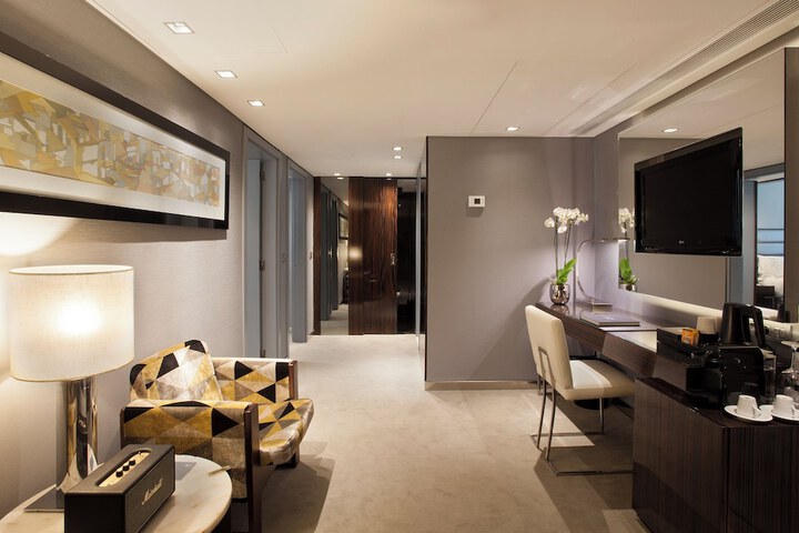 Room 48 of 84
