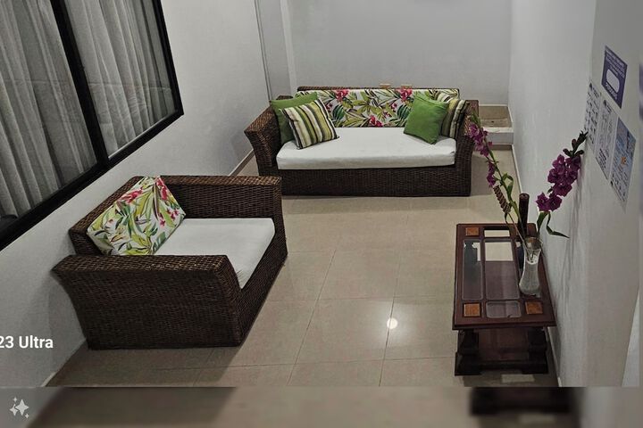 Room 10 of 11
