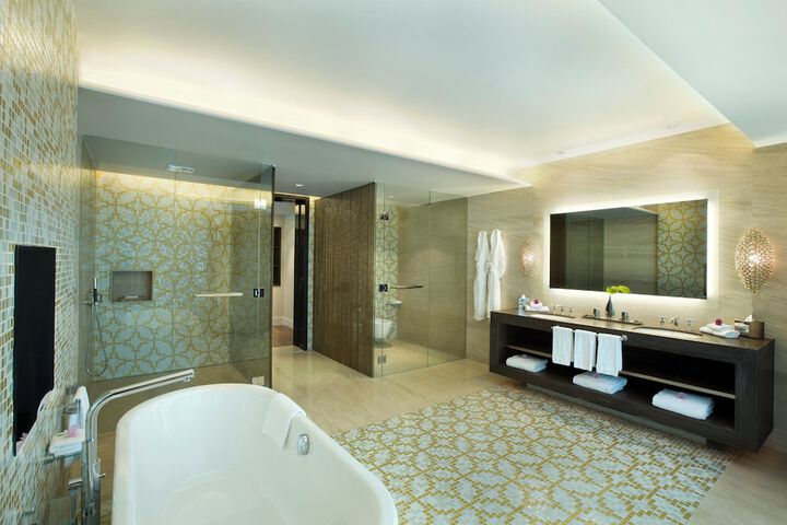 Room 30 of 64