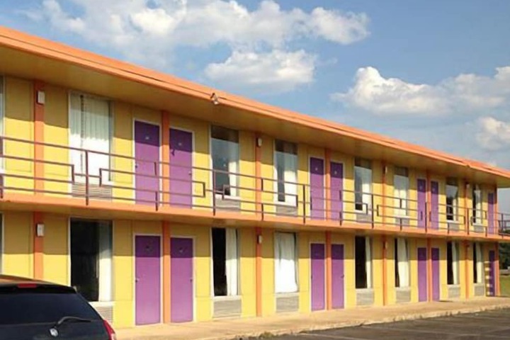 Hotel 14 of 16