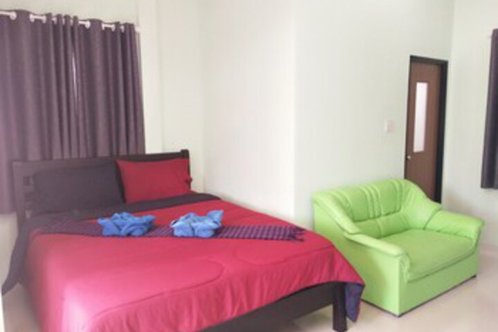 Room 9 of 23