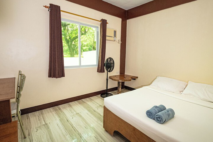 Room 34 of 238