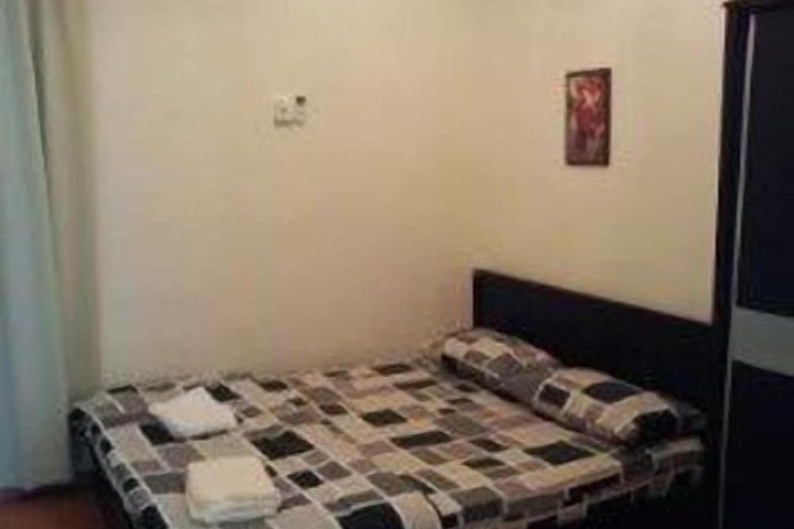 Room 4 of 30