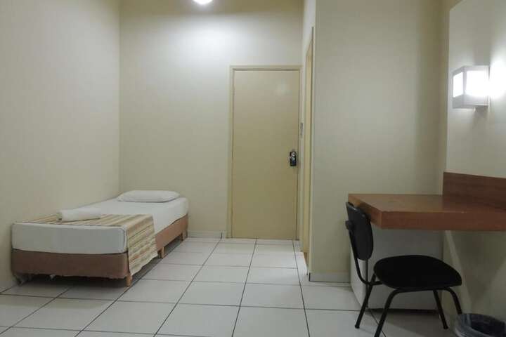 Room 27 of 49