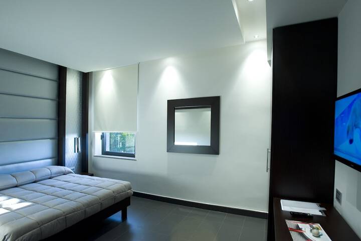 Room 5 of 30