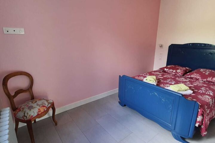 Room 8 of 41