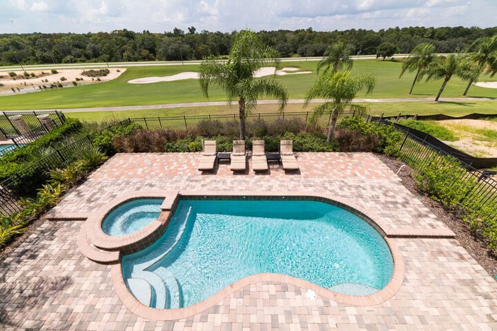 Pool 67 of 94