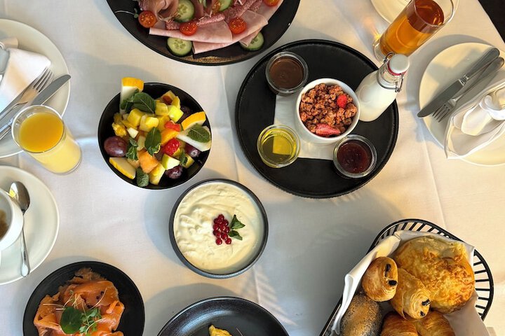 Dining Photos