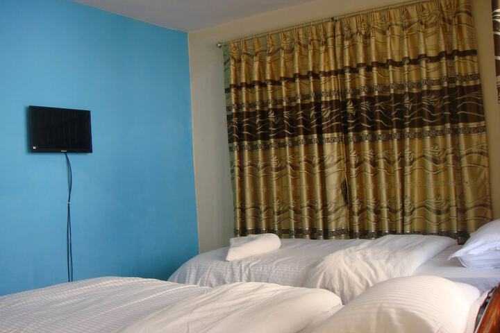 Room 4 of 52