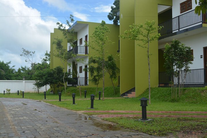 Property Grounds 48 of 57