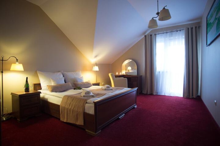 Room 15 of 56