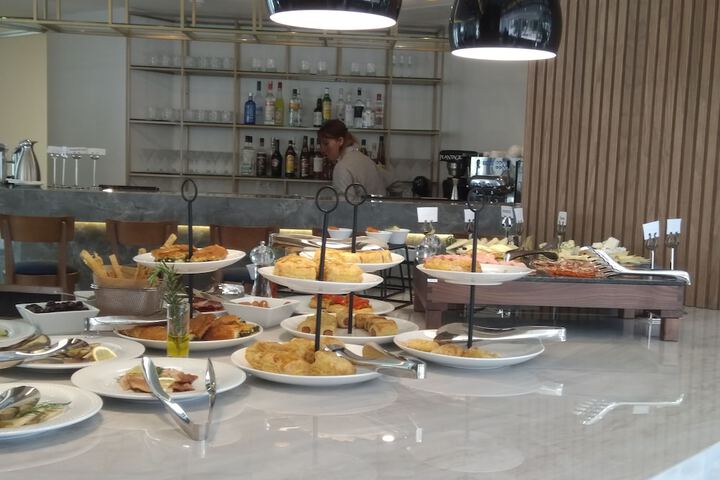 Dining 62 of 86