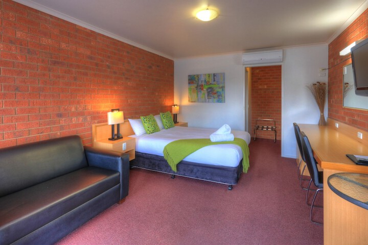 Room 18 of 47
