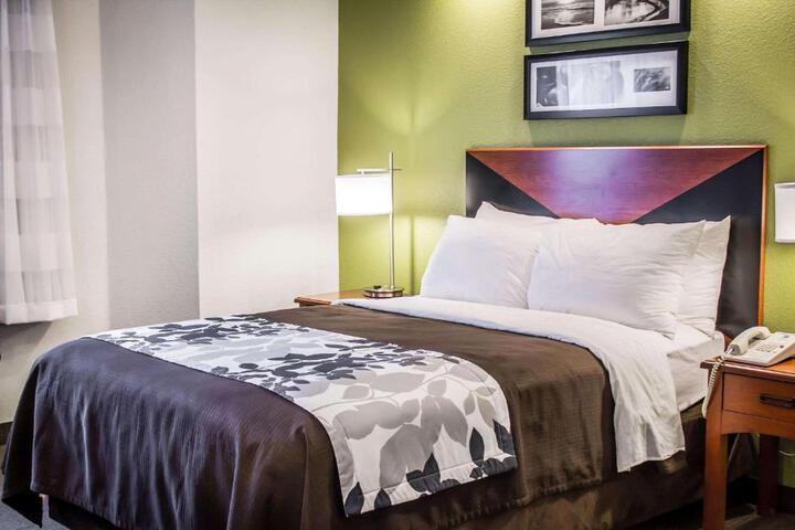 2 Double Beds (3 of 13)