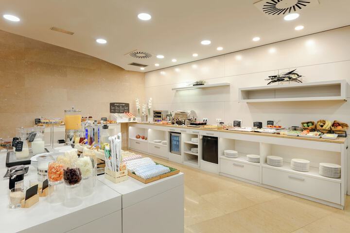 Dining Photos