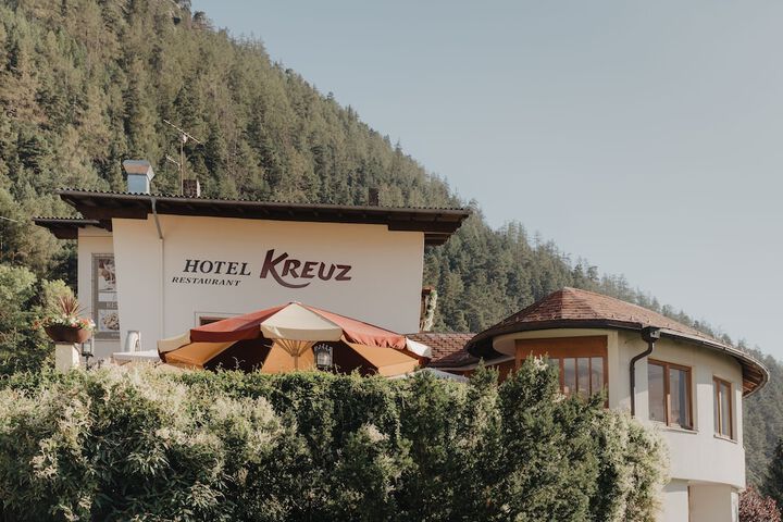 Hotel 77 of 79