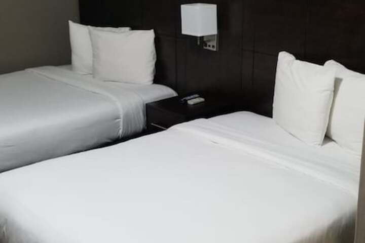 Room 11 of 43