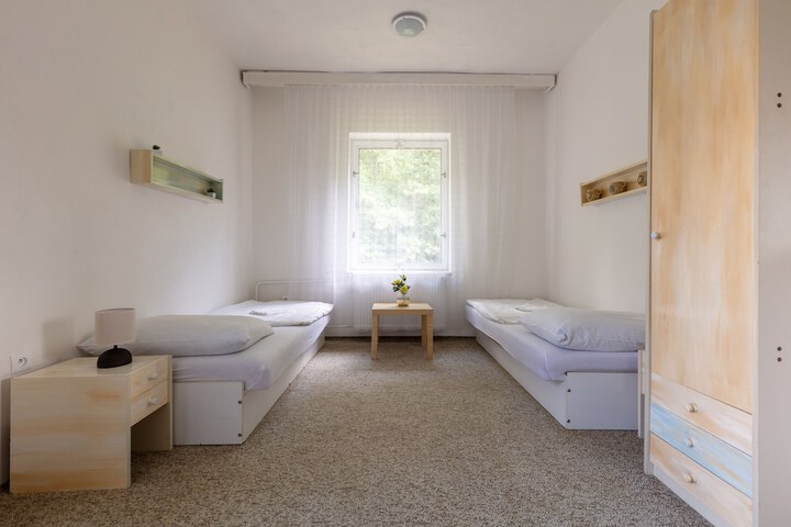 Room 30 of 42