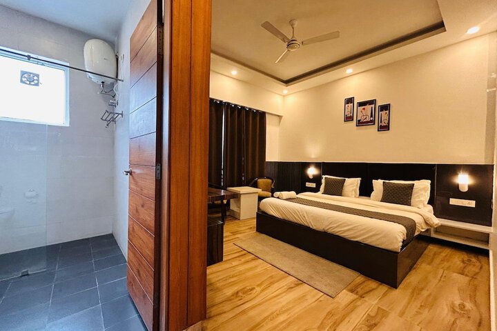 Room 17 of 50