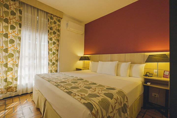 Room 35 of 128