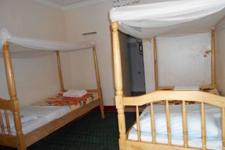 Room 11 of 22