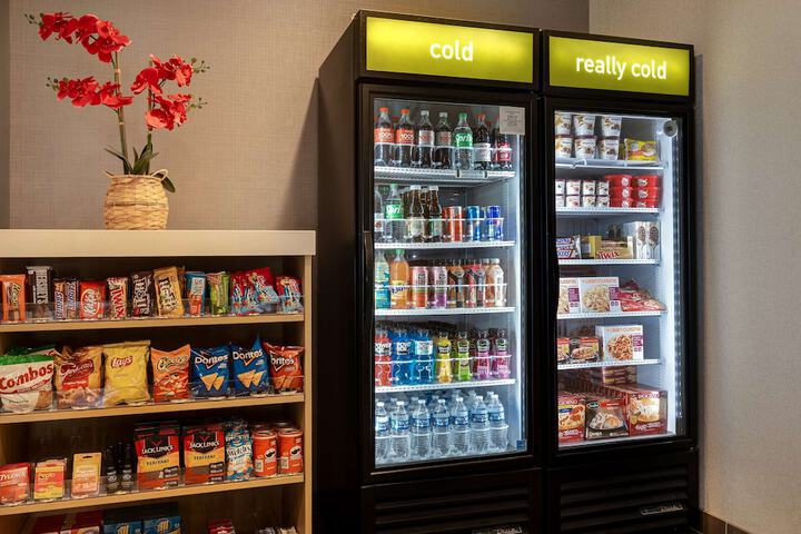 Snack bar