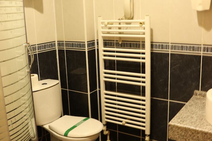 Room 13 of 24