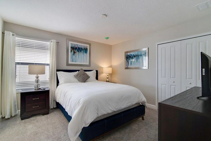 Room 6 of 21