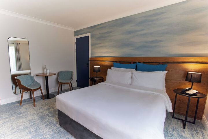 Room 17 of 50