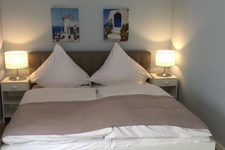 Room 5 of 23