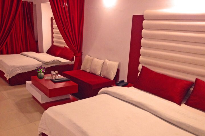 Room 6 of 57