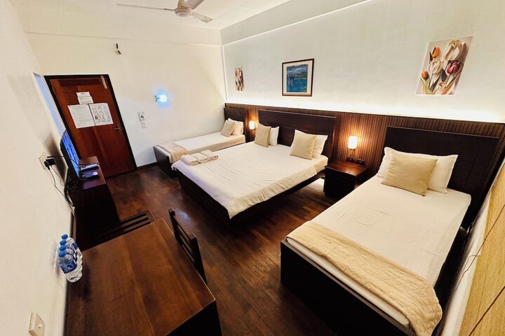 Room 16 of 62