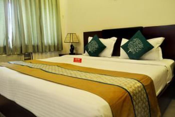 Room 6 of 25