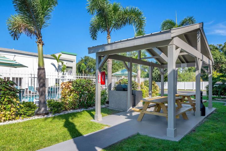 BBQ/picnic area
