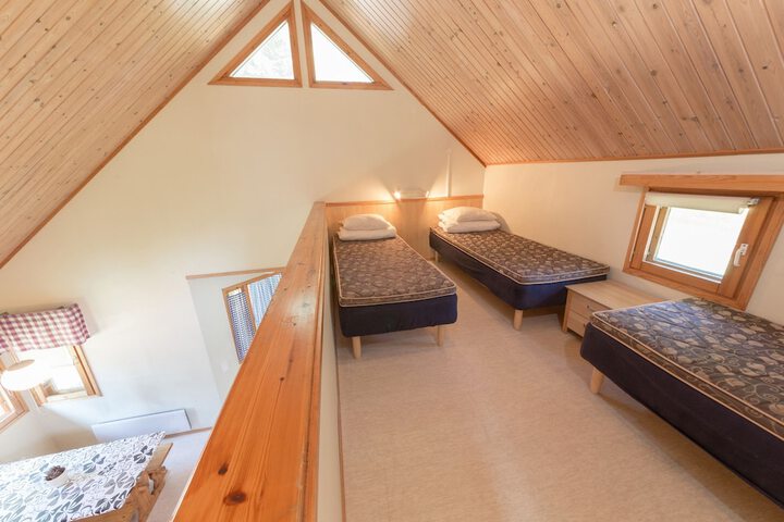 Room 3 of 43